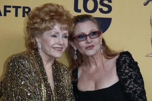 Debbie Reynolds: Schlaganfall bei Carrie Fishers Mutter?