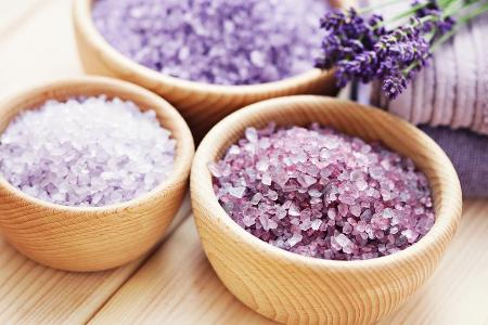 Ein Geschenk für Verwöhn-Zeit: selbst gemachtes Peeling