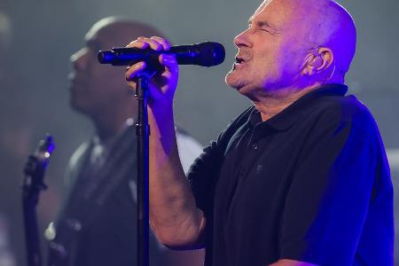 Phil Collins bei einem Auftritt in New York Phil Collins bei einem Auftritt in New York
