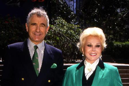 Zsa Zsa Gabor und Frédéric von Anhalt waren seit 1986 verheiratet Zsa Zsa Gabor und Frédéric von Anhalt waren seit 1986 verheiratet
