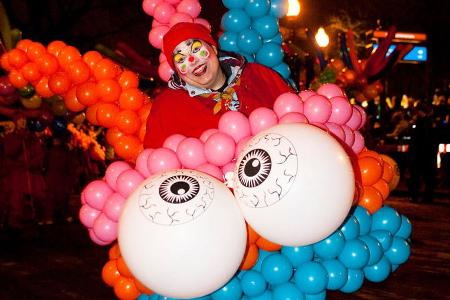 Märchenfiguren und Zauberwesen bestimmen den Winterkarneval von Québec