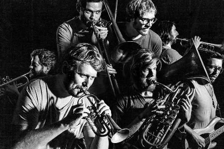 Stefan Dettl geht mit seiner Band LaBrassBanda auf Welttour Stefan Dettl geht mit seiner Band LaBrassBanda auf Welttour