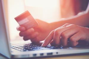 Online-Shops im Test: Kommen meine Bestellungen noch bis Weihnachten?