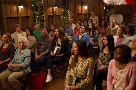 In Stars Hollow dürfen die traditionellen und extrem verqueren - aber lustigen - Gemeindeversammlungen nicht fehlen. Worüber...