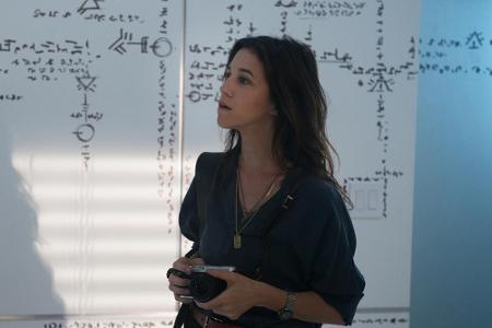 Neu dabei im zweiten Teil ist Charlotte Gainsbourg. Die Schauspielerin spielt Dr. Catherine Marceaux, eine Wissenschaftlerin...