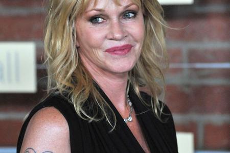 18 Jahre lang galten Melanie Griffith und Antonia Banderas als Traumpaar Hollywoods - dann folgte die Scheidung. Das plakati...