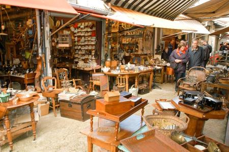 Marché aux Puces de Saint-Ouen, Paris (Frankreich): Willkommen auf dem größten Flohmarkt der Welt. Im Herzen der französisch...