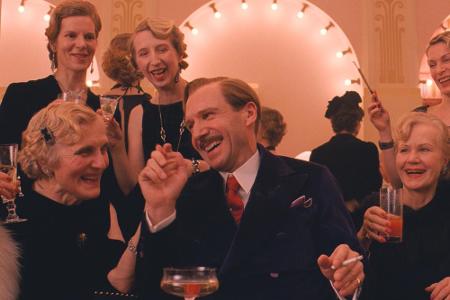 Ralph Fiennes, bekannt aus ernsten Filmen wie 