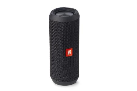 Der mehrfach ausgezeichnete JBL Flip 3 besitzt ein nahezu unschlagbares Preis-Leistungs-Verhältnis. Vielerorts für knapp 100...