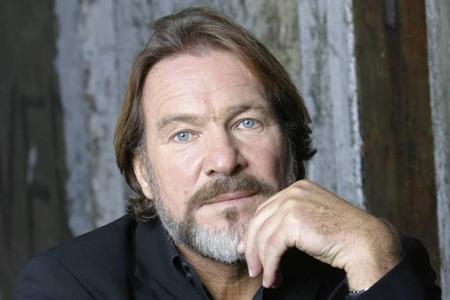 Einer, der in dieser Liste sicher nicht gefehlt hätte, ist Götz George. Der Charakterdarsteller starb am 19. Juni 2016 über...
