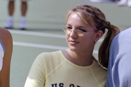 Pop-Star Britney Spears (34) hat sich in frühen Jahren gerne mit ausgefallenen Brillen gezeigt.
