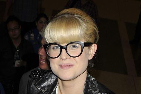 Kelly Osbourne (31), Tochter von Schock-Rocker Ozzy Osbourne, setzt fast nur auffällige Brillen auf.