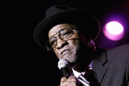 Billy Paul ist nach einer schweren Erkrankung im Alter von 81 Jahren ebenfalls am 25. April gestorben. Der Soul-Sänger war e...