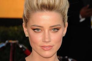 Amber Heard reagiert auf die Erpressungsvorwürfe