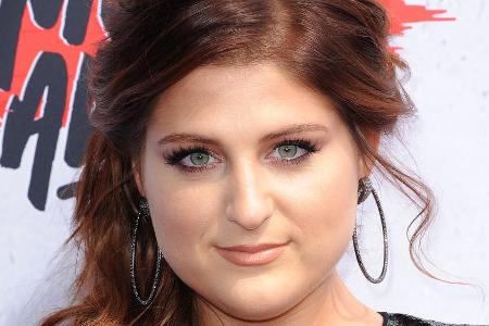 Meghan Trainor machte das Beste aus dem Missgeschick auf der Bühne