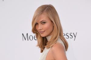 Karlie Kloss' Laster: Pickel ausdrücken!