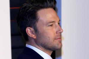 Warum Ben Affleck mit dem Paketboten wrestlen muss