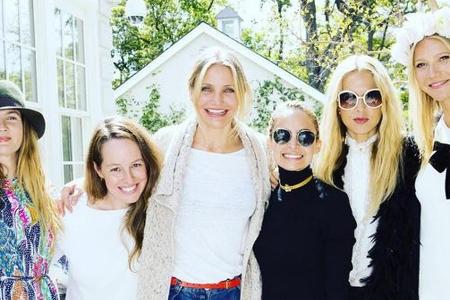 Gwyneth Paltrow erhält bei der Promotion ihrer neuen Hautpflegeserie prominente Unterstützung Gwyneth Paltrow erhält bei der Promotion ihrer neuen Hautpflegeserie prominente Unterstützung
