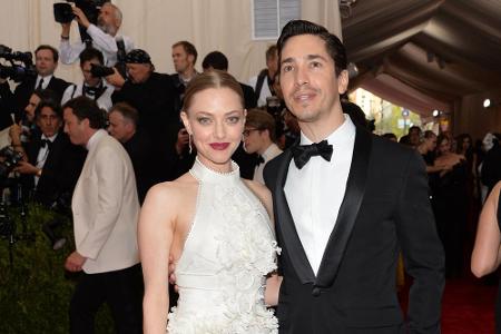 Aus und vorbei ist es seit September auch bei Amanda Seyfried (29) und Justin Long (36). Über zwei Jahre schritten die Schau...