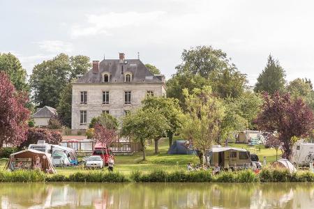 Schlossnaher Campingplatz in der Normandie: Castel Le Brévedent in Pont l'Evêque