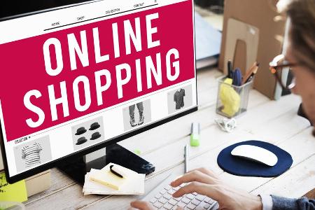 Beim Mode-Shopping im Internet lässt sich viel Geld sparen