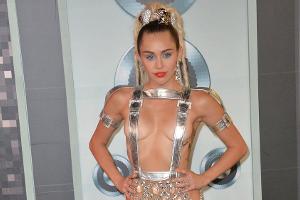 Miley Cyrus nie wieder nackt? Für Liam Hemsworth wird sie brav!