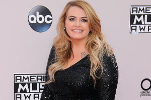 Anna Todd bei einer Veranstaltung in Los Angeles