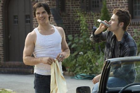 In Staffel sechs sah die Zukunft von Damon (Ian Somerhalder, l.) und Stefan (Paul Wesley) noch rosiger aus