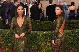 Eva Longoria lässt tief blicken