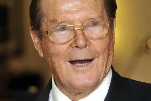 Roger Moore ließ Bond-Anzüge mitgehen