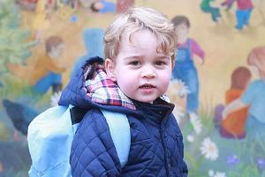 Fürs Familienalbum: Prinz Georges erster Tag in der Krippe