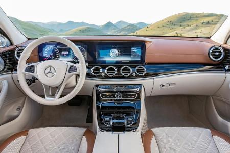 Das Neue Cockpit mit zwei großen Displays