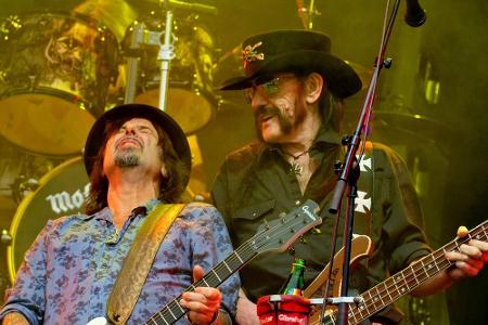 Lemmy Kilmister (r.) ist am 28. Dezember 2015 im Alter von 70 Jahren verstorben