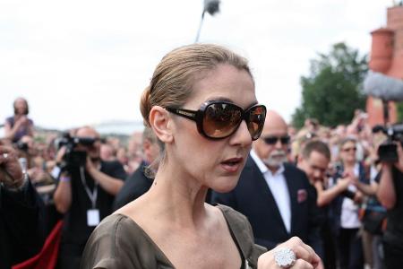 Nach René Angélils Tod: Céline Dion und ihre Fans stehen sich in der schweren Zeit bei Nach René Angélils Tod: Céline Dion und ihre Fans stehen sich in der schweren Zeit bei