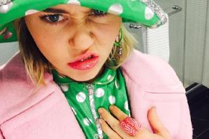 Zurück zum Ex: Trägt Miley Cyrus wieder den Verlobungsring?