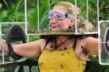 Nicht mehr lustig: Helena Fürst vergießt Tränen bei der Ekelprüfung