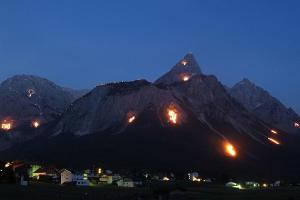 Wenn die Tiroler Berge brennen