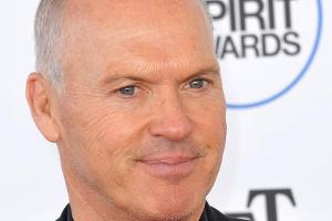 Michael Keaton als Gegenspieler von Spider-Man im Gespräch