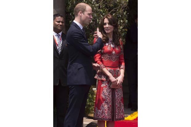 ...gemeinsam mit ihrem Mann Prinz William zu einem zehntägigen Staatsbesuch nach Indien und Bhutan auf, um dort die Partners...