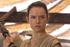 Daisy Ridley zeigt ihre Jedi-Künste auf Instagram