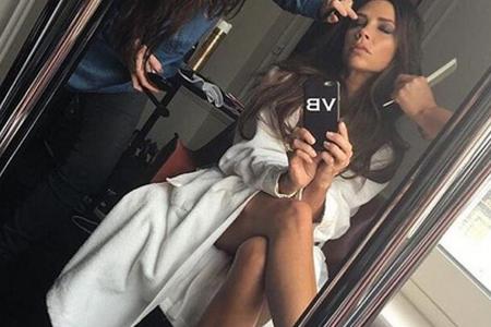 Lange Beine, brauner Teint: So sexy zeigt sich Victoria Beckham auf Instagram
