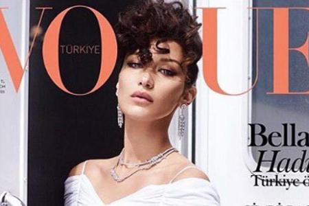 Bella Hadid trägt auf ihrem allerersten Bella Hadid trägt auf ihrem allerersten