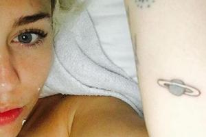 Miley Cyrus: Verwirrung um ihr neues Tattoo