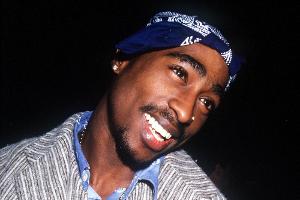 Um den Mord an Rapper Tupac ranken sich seit Jahren allerlei Verschwörungstheorien