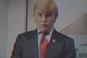 Johnny Depp als Donald Trump in einer Parodie von "Funny or Die"