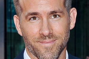 Ein weiterer Titel, der ihm steht: Ryan Reynolds wurde zum "Sexiest Dad Alive" gekürt.