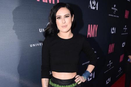 Nur wenig Haut ließ hingegen Demi Moores Tochter Rumer Willis (26) während einer Filmpremiere in Hollywood hervorblitzen: Zu...