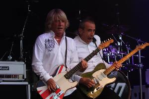 Status Quo hängen ihre E-Gitarren an den Nagel