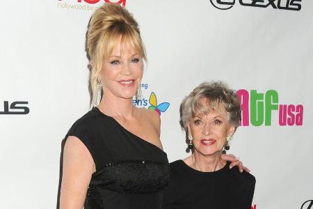 Melanie Griffith und ihre Mutter Tippi Hedren bei den Hollywood Beauty Awards