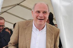 Uli Hoeneß: Attacke oder Rückzug?